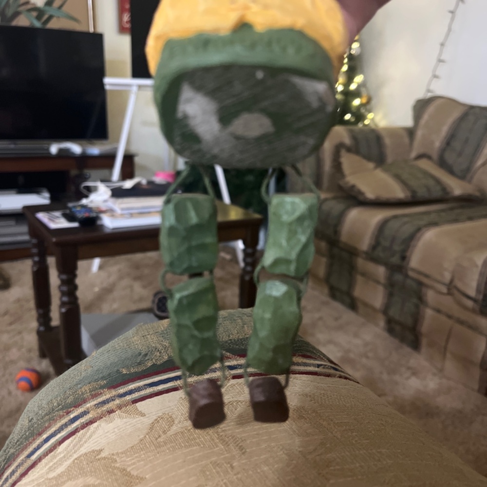 Figure - Picture 3 of 3